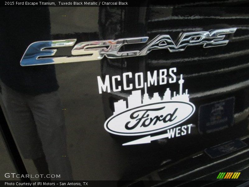 Tuxedo Black Metallic / Charcoal Black 2015 Ford Escape Titanium