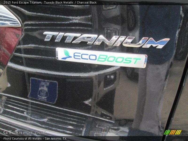 Tuxedo Black Metallic / Charcoal Black 2015 Ford Escape Titanium