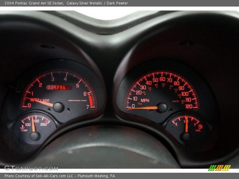 Galaxy Silver Metallic / Dark Pewter 2004 Pontiac Grand Am SE Sedan