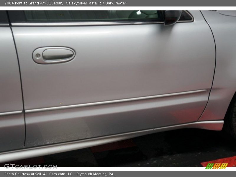 Galaxy Silver Metallic / Dark Pewter 2004 Pontiac Grand Am SE Sedan