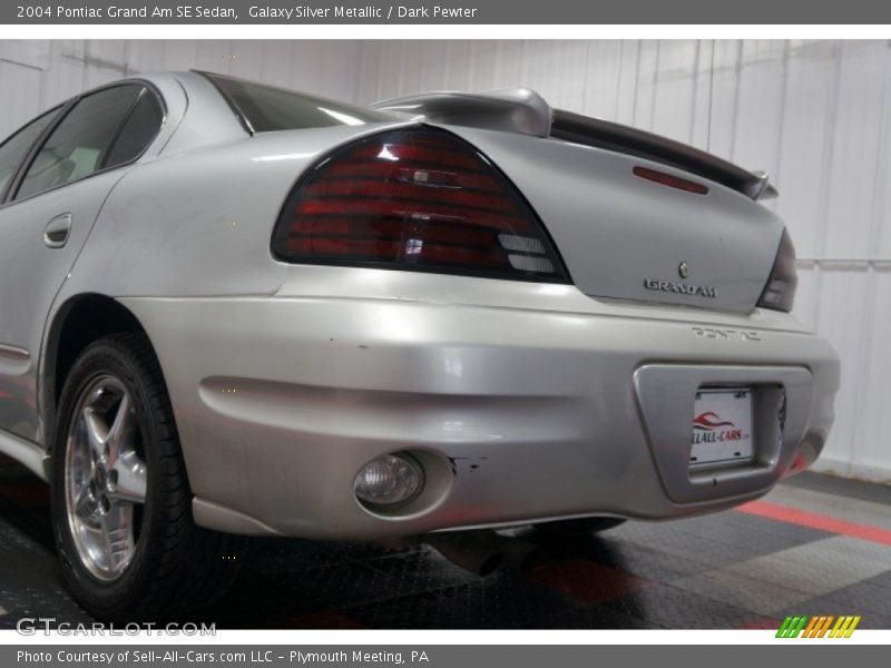Galaxy Silver Metallic / Dark Pewter 2004 Pontiac Grand Am SE Sedan