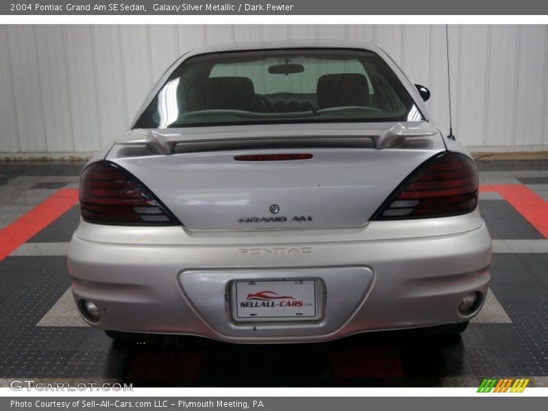 Galaxy Silver Metallic / Dark Pewter 2004 Pontiac Grand Am SE Sedan