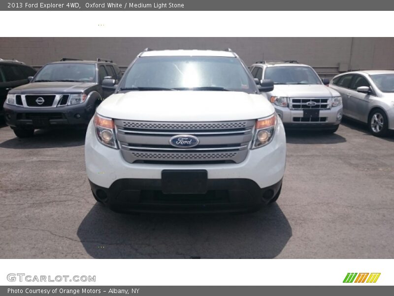 Oxford White / Medium Light Stone 2013 Ford Explorer 4WD