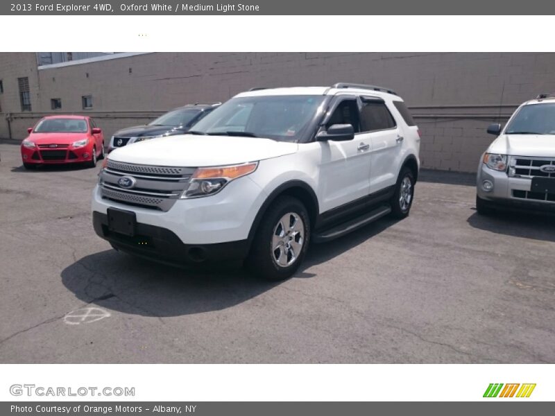 Oxford White / Medium Light Stone 2013 Ford Explorer 4WD