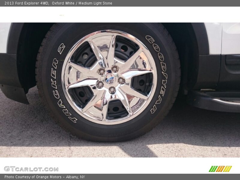 Oxford White / Medium Light Stone 2013 Ford Explorer 4WD