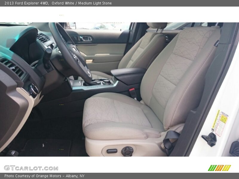 Oxford White / Medium Light Stone 2013 Ford Explorer 4WD