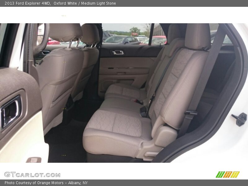 Oxford White / Medium Light Stone 2013 Ford Explorer 4WD