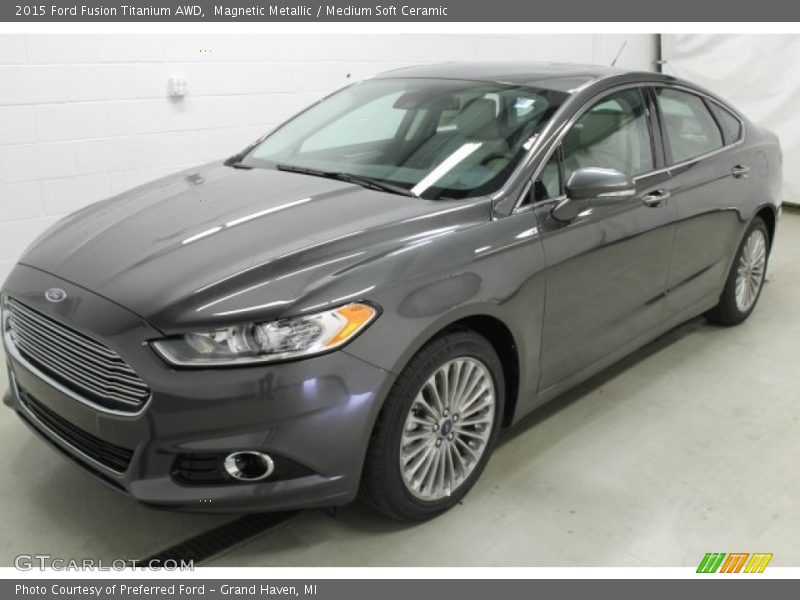 Front 3/4 View of 2015 Fusion Titanium AWD