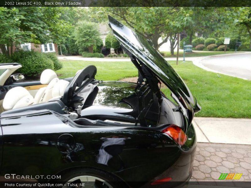 Black Onyx / Saddle 2002 Lexus SC 430