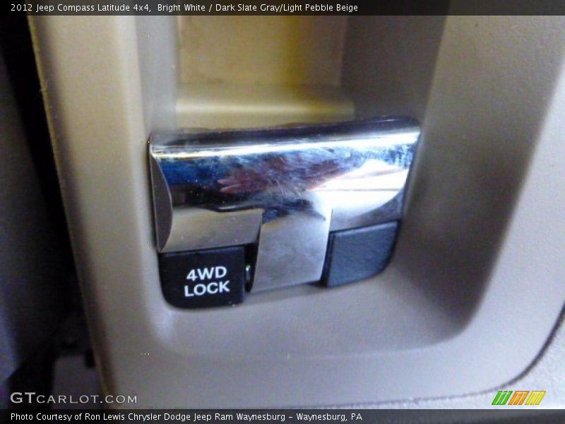 Bright White / Dark Slate Gray/Light Pebble Beige 2012 Jeep Compass Latitude 4x4