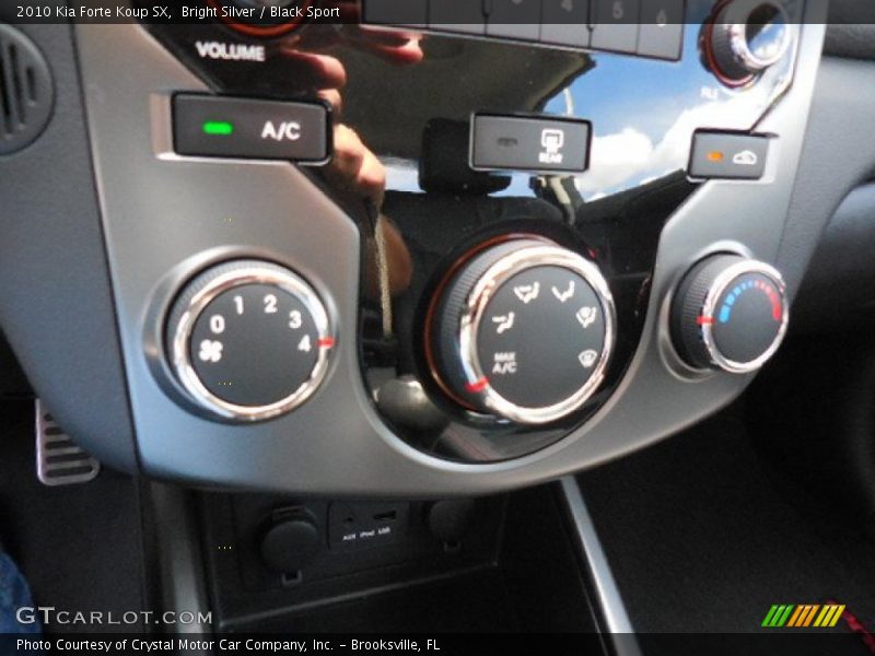 Bright Silver / Black Sport 2010 Kia Forte Koup SX