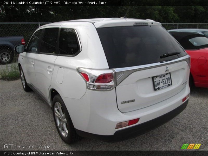 Diamond White Pearl / Black 2014 Mitsubishi Outlander GT S-AWC