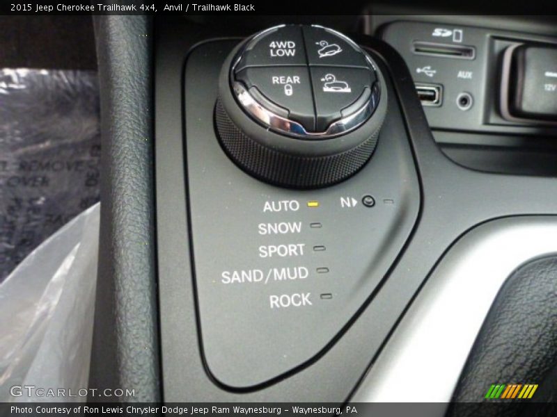 Anvil / Trailhawk Black 2015 Jeep Cherokee Trailhawk 4x4