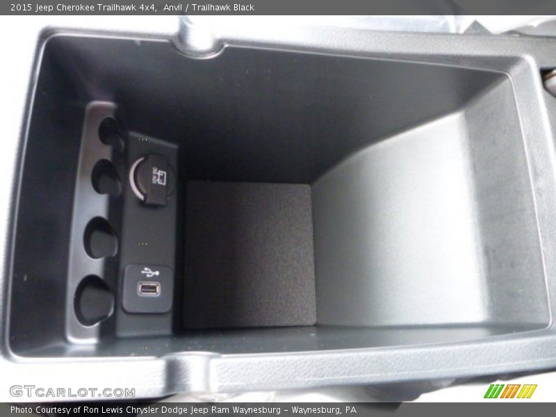 Anvil / Trailhawk Black 2015 Jeep Cherokee Trailhawk 4x4