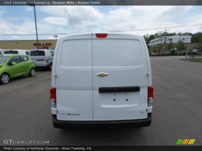 Designer White / Medium Pewter 2015 Chevrolet City Express LS