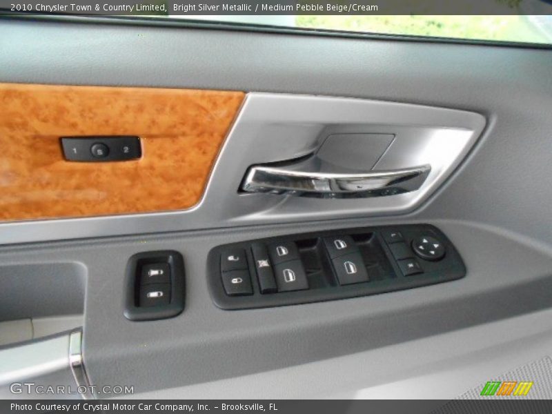 Bright Silver Metallic / Medium Pebble Beige/Cream 2010 Chrysler Town & Country Limited