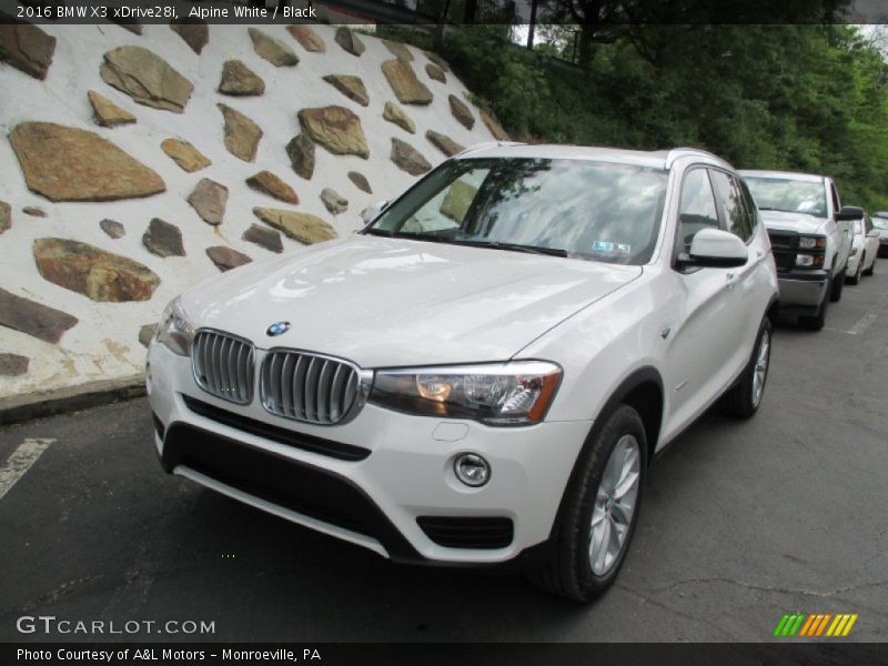 Front 3/4 View of 2016 X3 xDrive28i