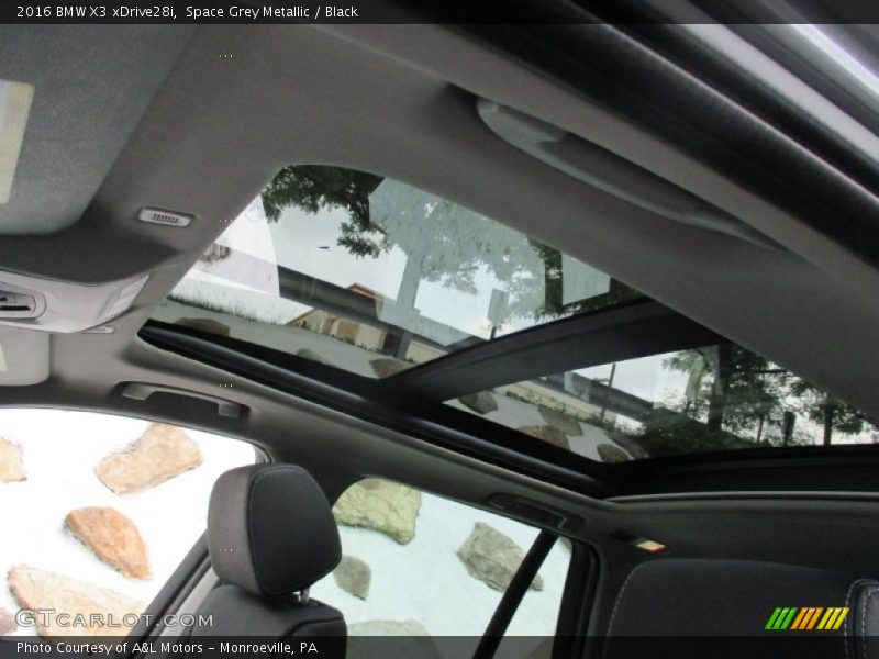 Sunroof of 2016 X3 xDrive28i