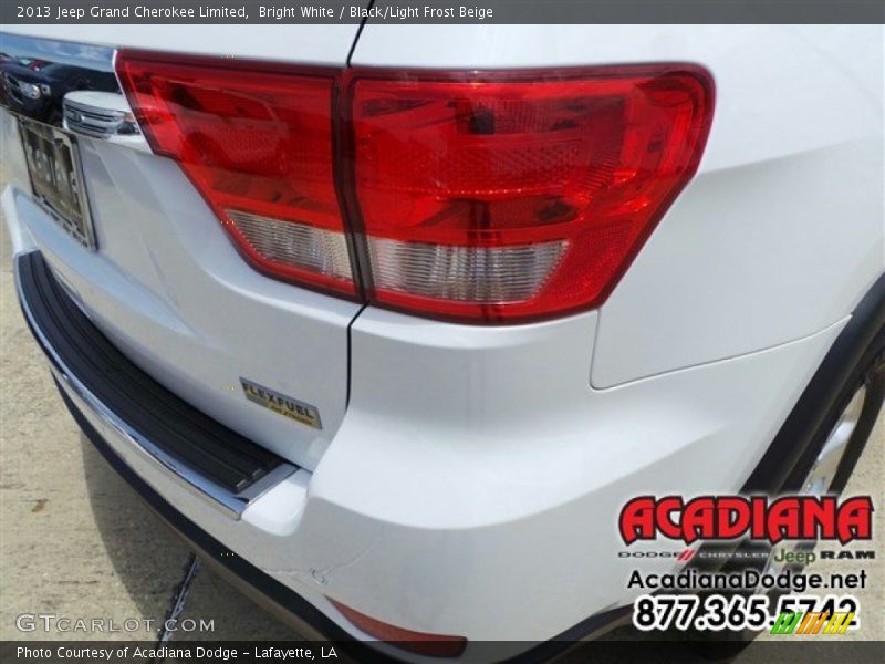 Bright White / Black/Light Frost Beige 2013 Jeep Grand Cherokee Limited
