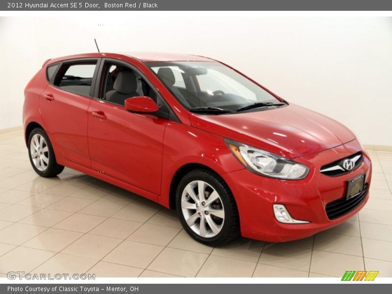 Boston Red / Black 2012 Hyundai Accent SE 5 Door