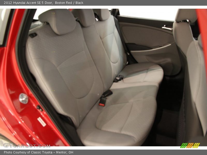 Boston Red / Black 2012 Hyundai Accent SE 5 Door