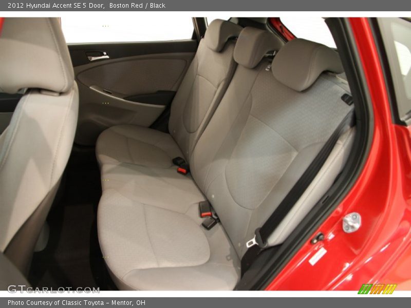 Boston Red / Black 2012 Hyundai Accent SE 5 Door