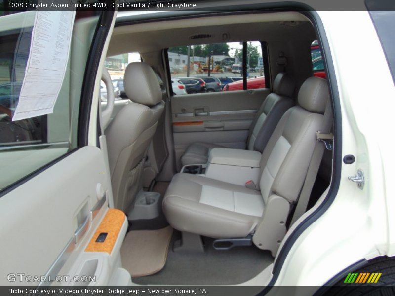 Cool Vanilla / Light Graystone 2008 Chrysler Aspen Limited 4WD