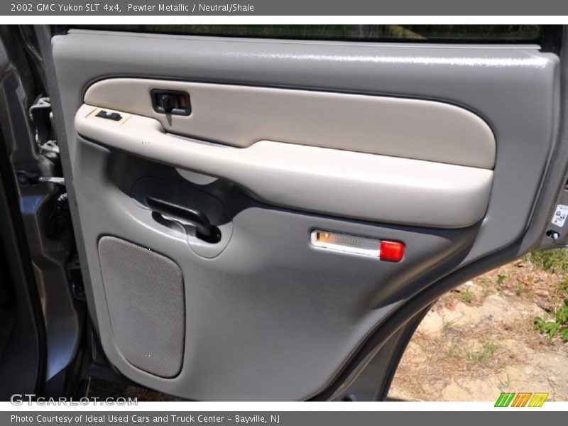 Pewter Metallic / Neutral/Shale 2002 GMC Yukon SLT 4x4