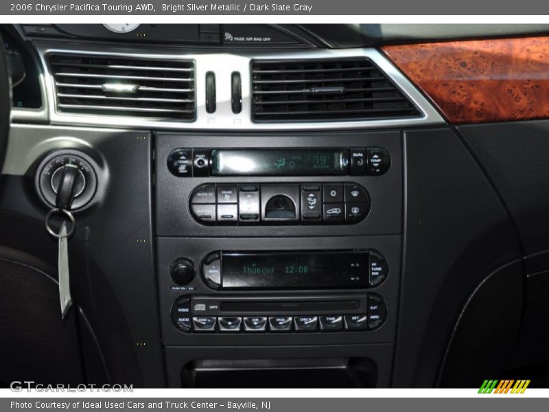 Bright Silver Metallic / Dark Slate Gray 2006 Chrysler Pacifica Touring AWD