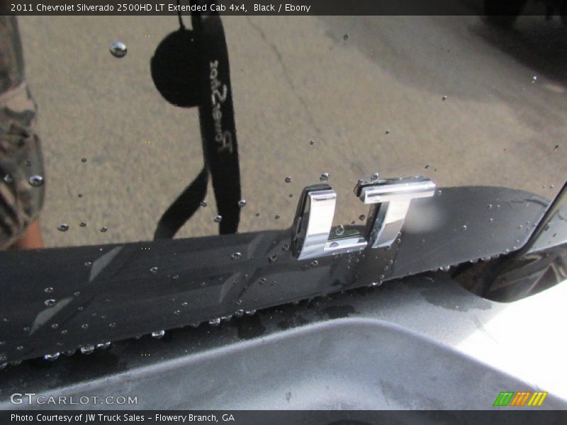 Black / Ebony 2011 Chevrolet Silverado 2500HD LT Extended Cab 4x4