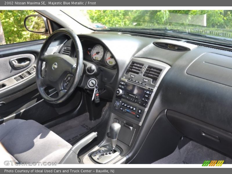 Majestic Blue Metallic / Frost 2002 Nissan Maxima SE
