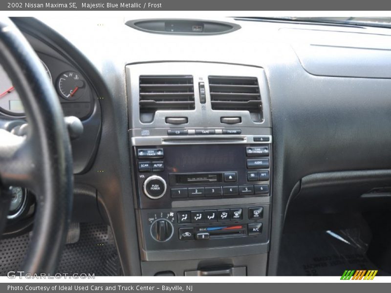 Majestic Blue Metallic / Frost 2002 Nissan Maxima SE
