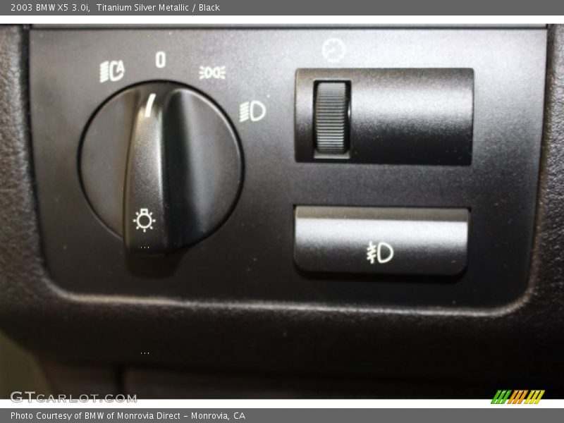 Titanium Silver Metallic / Black 2003 BMW X5 3.0i