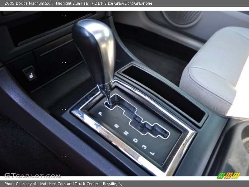 Midnight Blue Pearl / Dark Slate Gray/Light Graystone 2005 Dodge Magnum SXT