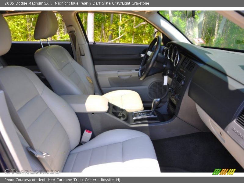 Midnight Blue Pearl / Dark Slate Gray/Light Graystone 2005 Dodge Magnum SXT