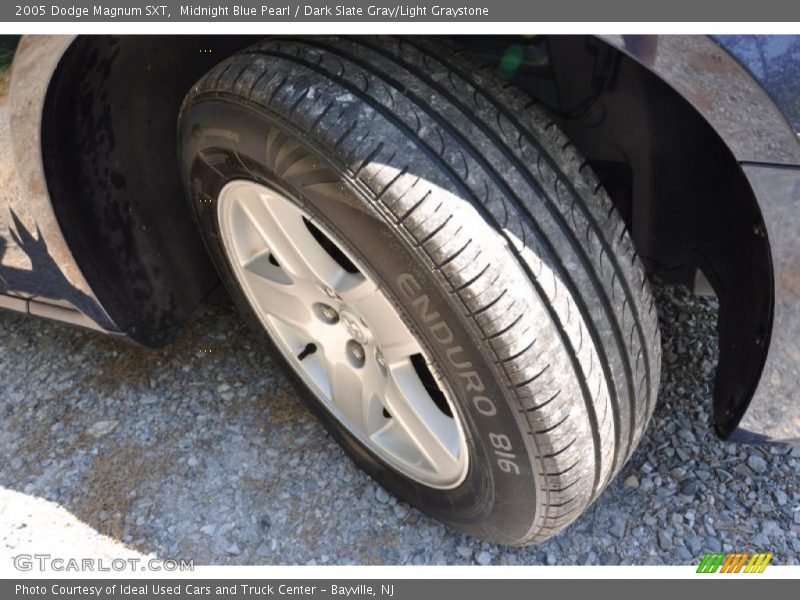 Midnight Blue Pearl / Dark Slate Gray/Light Graystone 2005 Dodge Magnum SXT