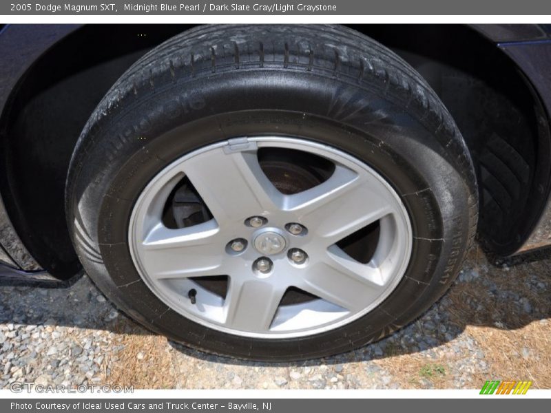 Midnight Blue Pearl / Dark Slate Gray/Light Graystone 2005 Dodge Magnum SXT
