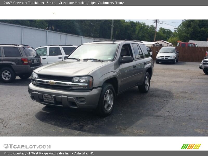 Graystone Metallic / Light Cashmere/Ebony 2007 Chevrolet TrailBlazer LS 4x4