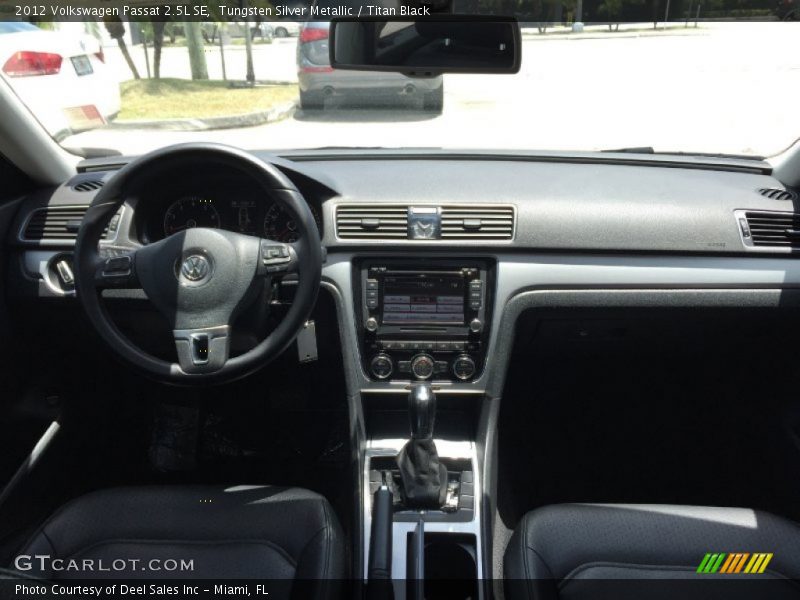 Tungsten Silver Metallic / Titan Black 2012 Volkswagen Passat 2.5L SE