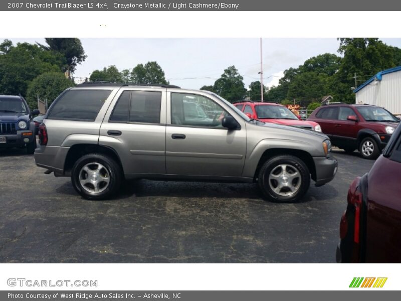 Graystone Metallic / Light Cashmere/Ebony 2007 Chevrolet TrailBlazer LS 4x4