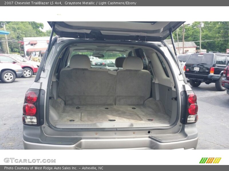 Graystone Metallic / Light Cashmere/Ebony 2007 Chevrolet TrailBlazer LS 4x4