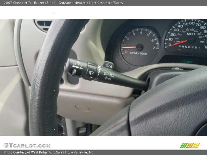 Graystone Metallic / Light Cashmere/Ebony 2007 Chevrolet TrailBlazer LS 4x4