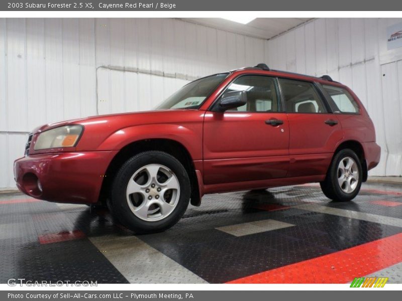 Front 3/4 View of 2003 Forester 2.5 XS
