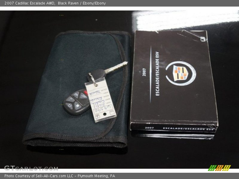 Black Raven / Ebony/Ebony 2007 Cadillac Escalade AWD
