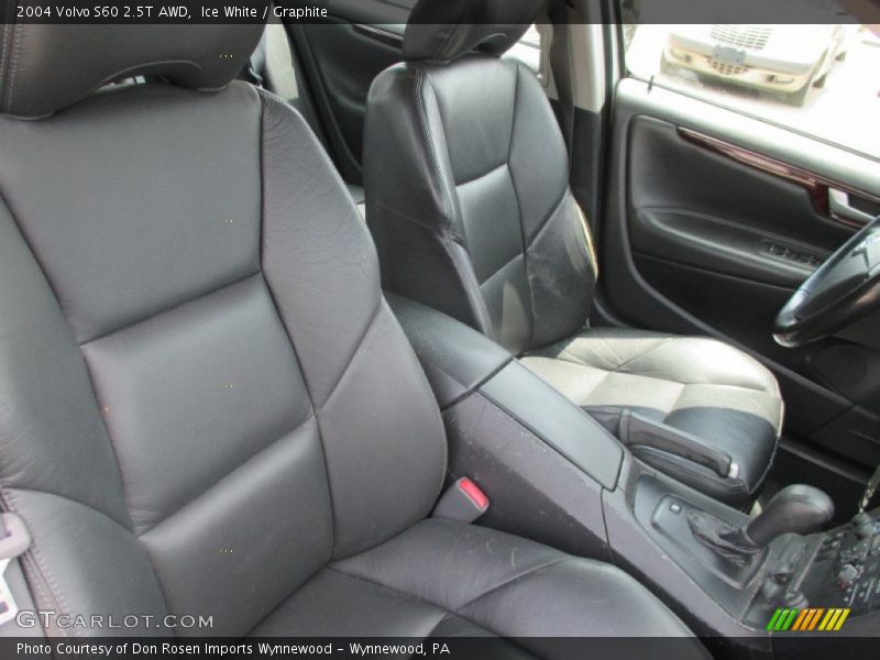 Ice White / Graphite 2004 Volvo S60 2.5T AWD