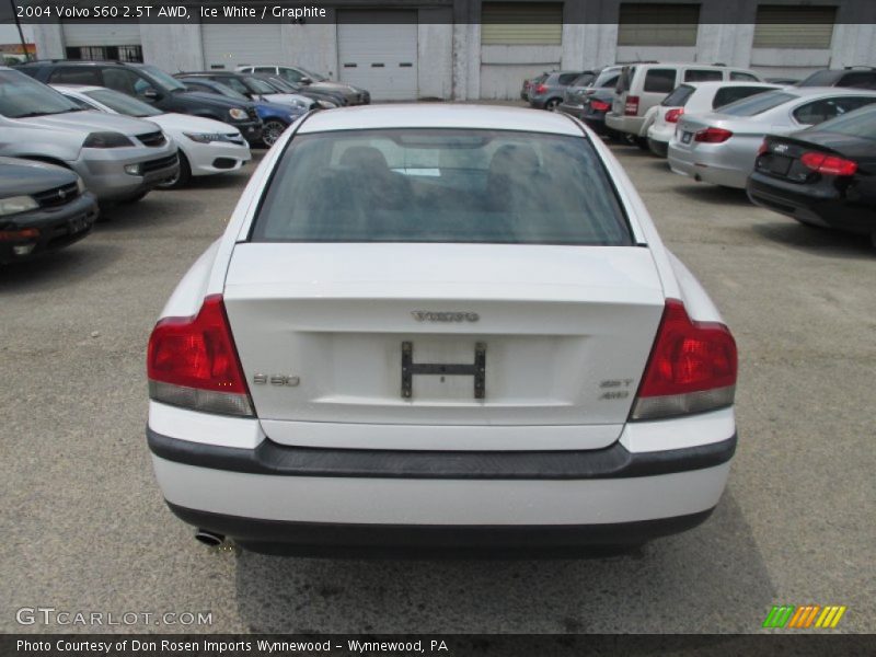 Ice White / Graphite 2004 Volvo S60 2.5T AWD