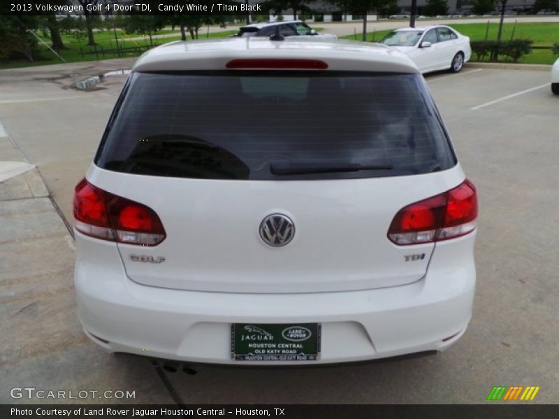 Candy White / Titan Black 2013 Volkswagen Golf 4 Door TDI