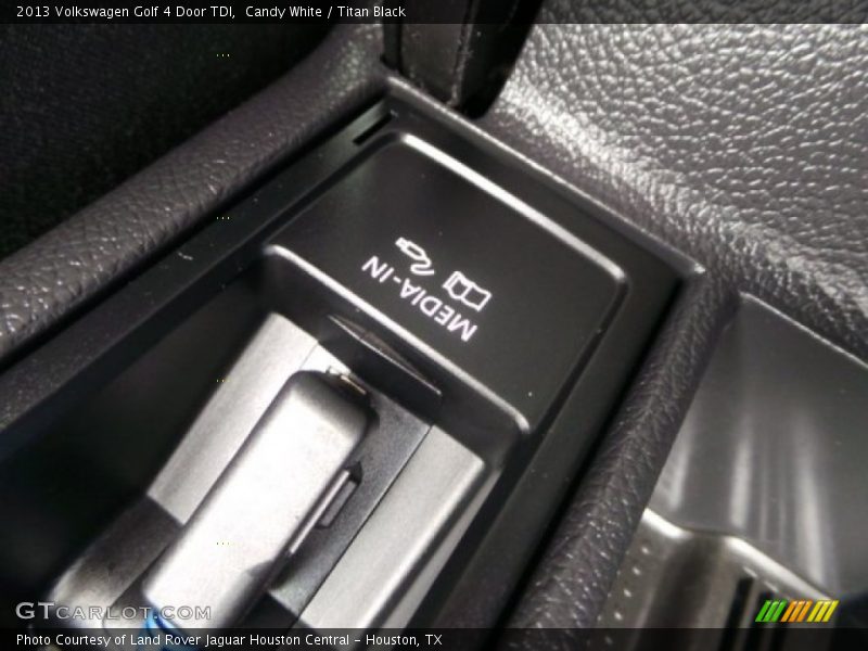 Candy White / Titan Black 2013 Volkswagen Golf 4 Door TDI