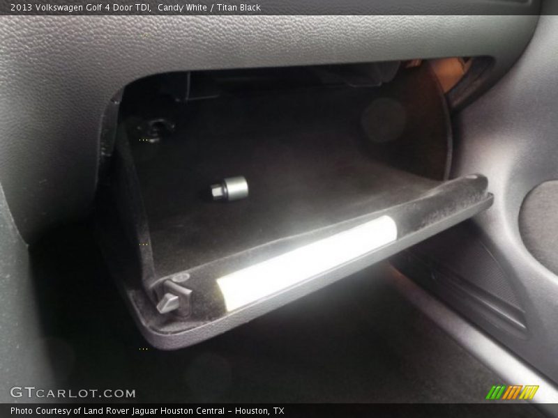 Candy White / Titan Black 2013 Volkswagen Golf 4 Door TDI