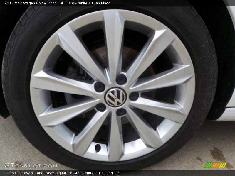 Candy White / Titan Black 2013 Volkswagen Golf 4 Door TDI